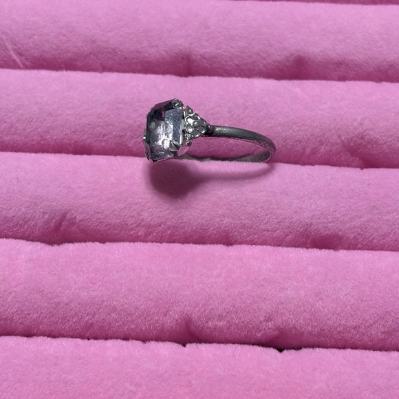 Vintage sterling silver purple glass ring size 7 - Picture 2 of 2